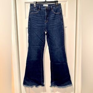 Risen Full Size High Rise Frayed Hem Flare Jeans. Size Jr 9. Dark blue. EUC